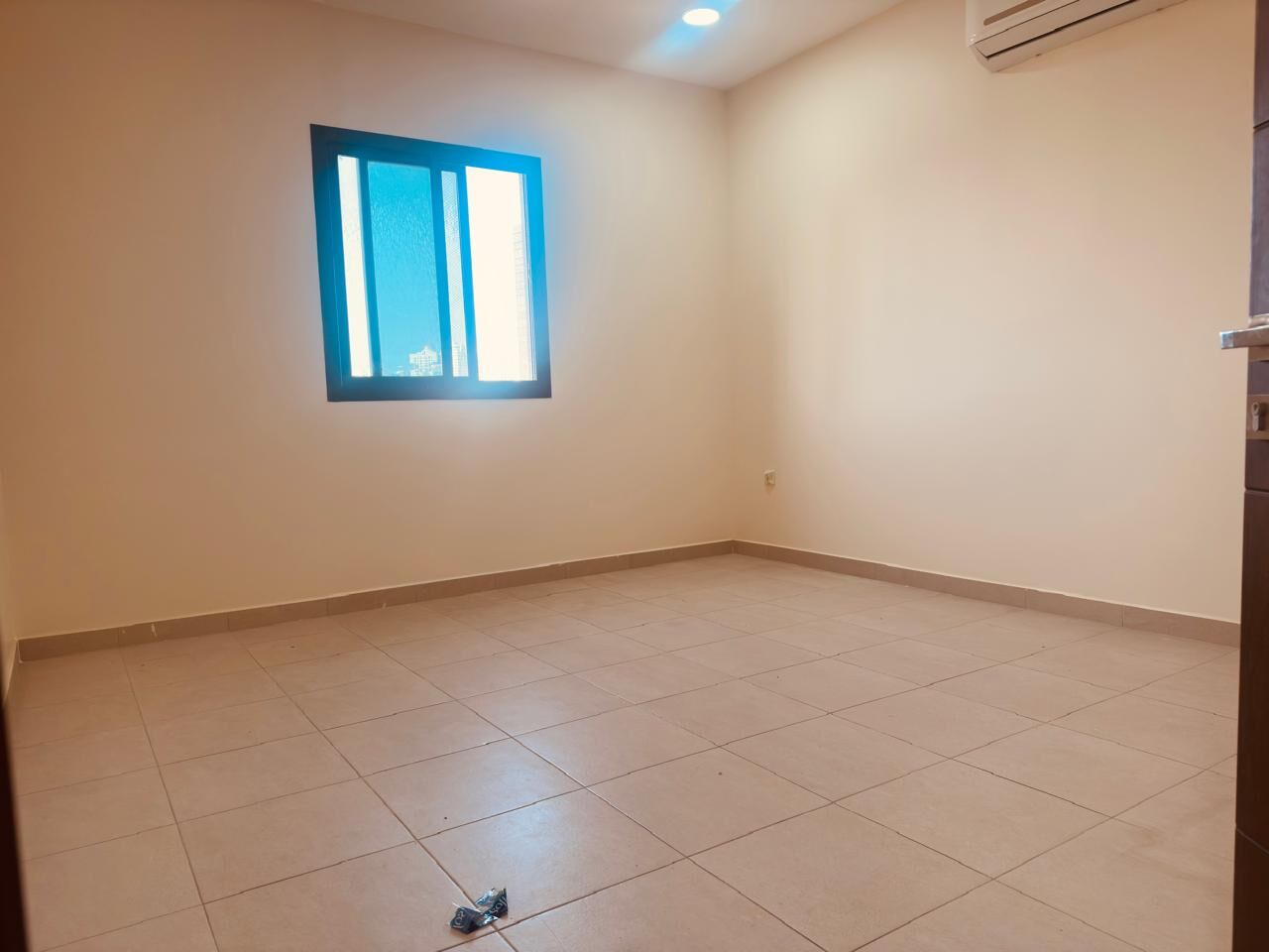Manama, Apartments, Flats, Houses & Villas, BHD 260/month,  2 BR,  SEMI FURNISHED SPACIOUS 2 BEDROOM FLAT FOR RENT IN UM AL HASSAM