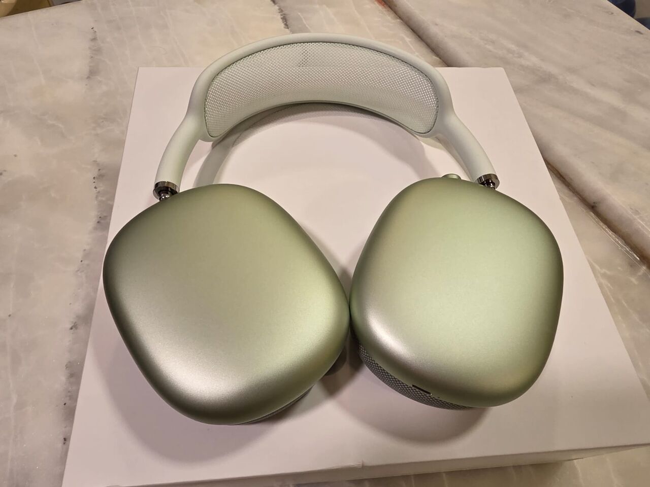 Al Sulaymaniyyah, Electronics, SAR 1000,  Apple AirPods Max &ndash; Wireless Headphone