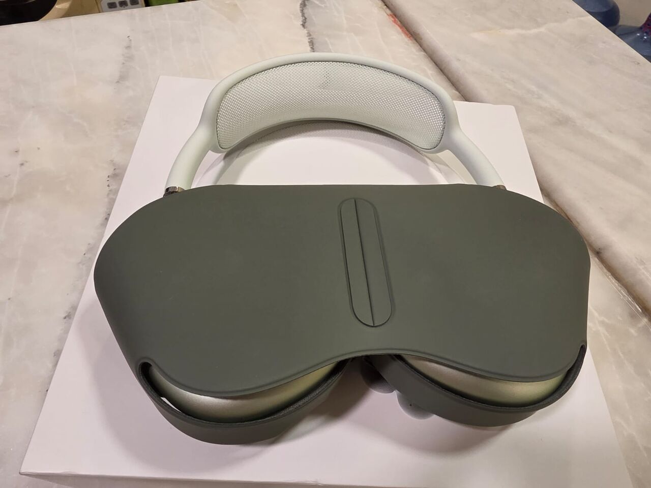 Al Sulaymaniyyah, Electronics, SAR 1000,  Apple AirPods Max &ndash; Wireless Headphone