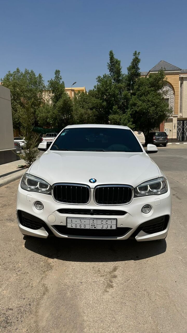 Riyadh, Vehicles, Cars & Trucks , SAR 85000,  Bmw X6 M,  2015,  Automatic,  165000 KM,  -Kit