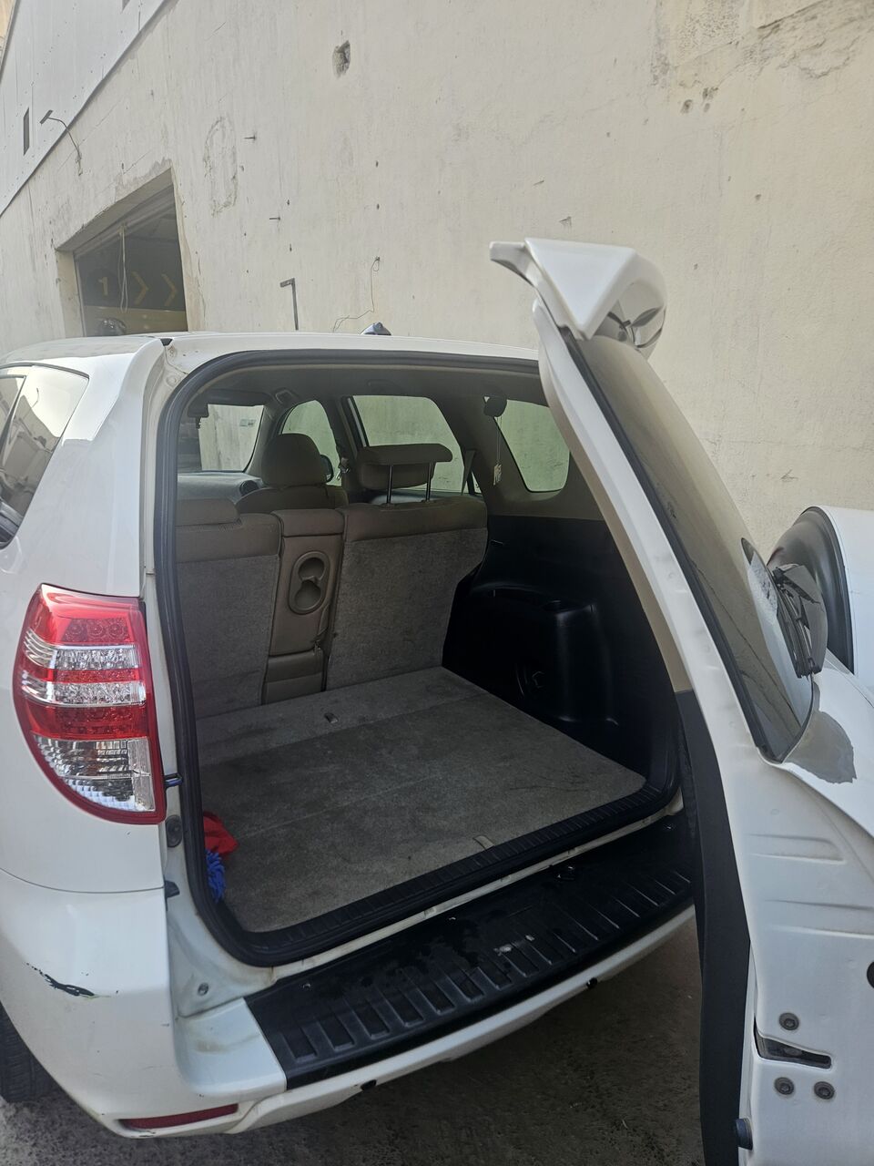 Jubail, Vehicles, Cars & Trucks , SAR 30000,  Toyota RAV4,  2012,  Automatic,  250000 KM,