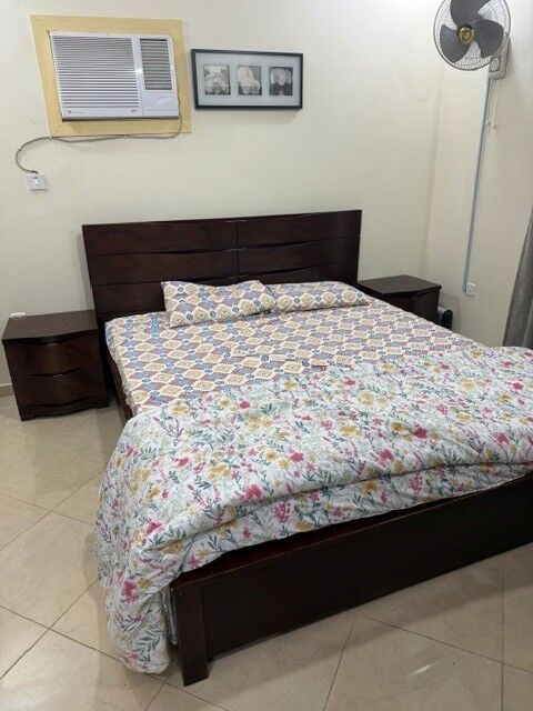 Al Bawadi, Furniture, SAR 2000,  King Size Bedroom Set - Purchased From Home Center