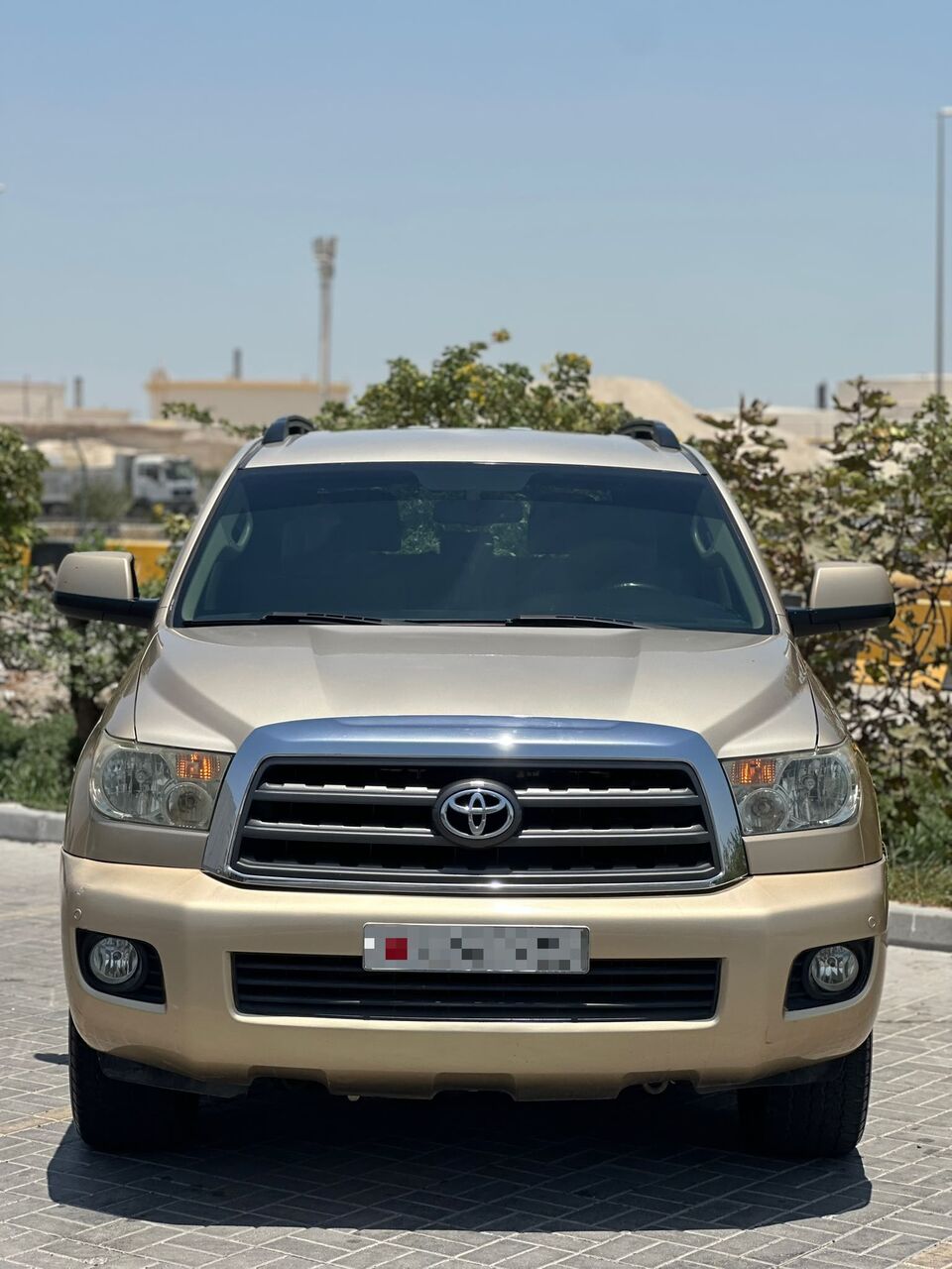 Riffa, Vehicles, Cars & Trucks , BHD 6200,  TOYOTA SEQUOIA SR5 2014 BEIGE,  2014,  Automatic,  474000 KM,