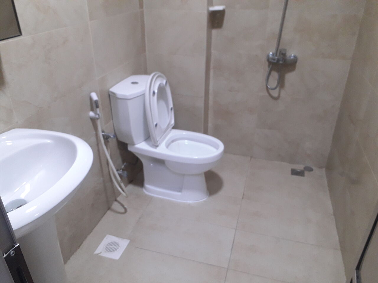 Adliya, Apartments, Flats, Houses & Villas, BHD 200/month,  Furnished,  90 Sq. Meter,  Studio Big Fully Furnished Flat (unlimited Ewa )available In Adliya Call Aleena