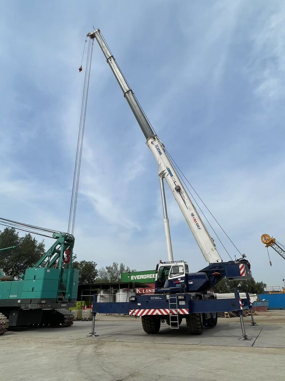 Jubail, Equipment Rental, 90T Rough Terrain Crane Rental With TUV Operator - Dammam/Jubail/Khobar