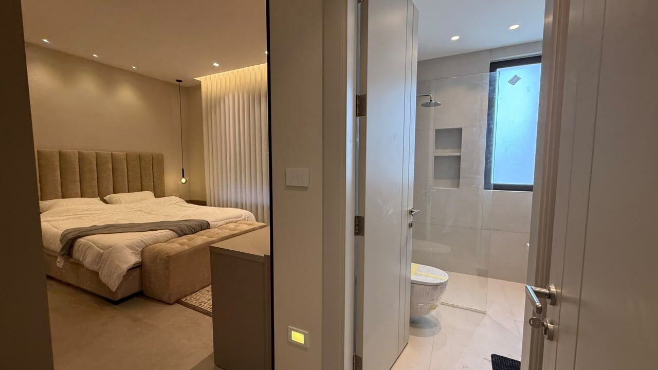 Amman, Apartments, Flats, Houses & Villas, JOD 14000/year,  Furnished,  2 BR,  4 Sq. Meter,  4TH CIRCLE - BRAND NEW