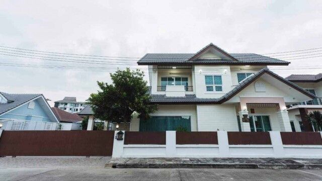 Bangkok, Villas, THB 55000,  115 Sq. Feet,  For Rent 55,000 Baht/month 115 Sq M. 2-story Pool Villa #Pa Daet #Mueang District #House