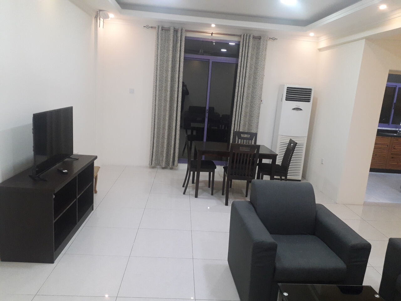 Juffair, Apartments, Flats, Houses & Villas, BHD 300/month,  Furnished,  2 BR,  120 Sq. Meter,  2 Bhk Fully Furnished Flat Available In Juffair Call Aleena