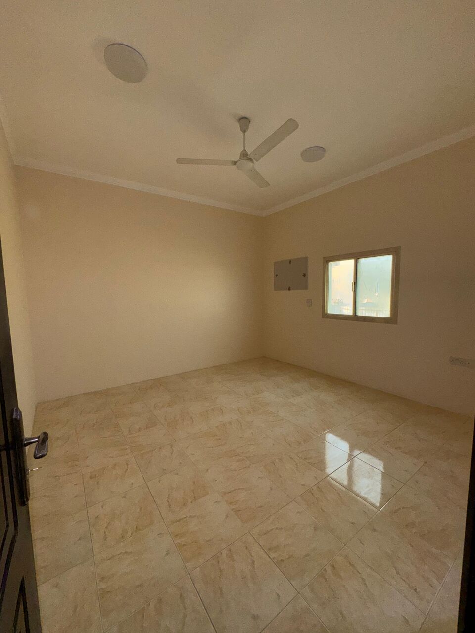 Kabul, Housing Exchanges, AFN 150/year,  3 BR,  100 Sq. Meter,  للإيجار شقة في عالي