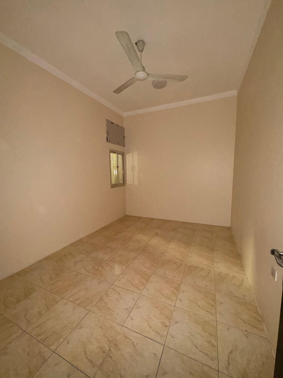 Kabul, Housing Exchanges, AFN 150/year,  3 BR,  100 Sq. Meter,  للإيجار شقة في عالي
