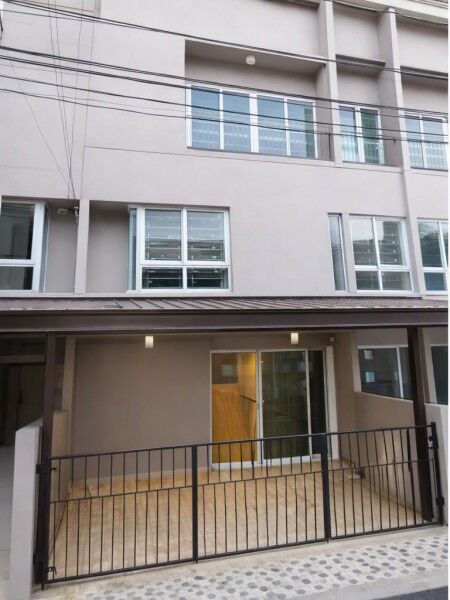 Bangkok, Villas, THB 17998,  19 Sq. Feet,  MRT IMPACT Muang Thong Thani 400 M. 19 Sq M. 230 Sq M. Sukhothai Thammathirat Open
