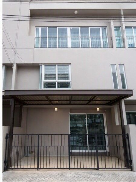 Bangkok, Villas, THB 17999,  19 Sq. Feet,  STOU, Novotel Townhome Hotel, 3 Floors, 3 Bedrooms, 3 Bathrooms, Near MRT IMPACT Muang