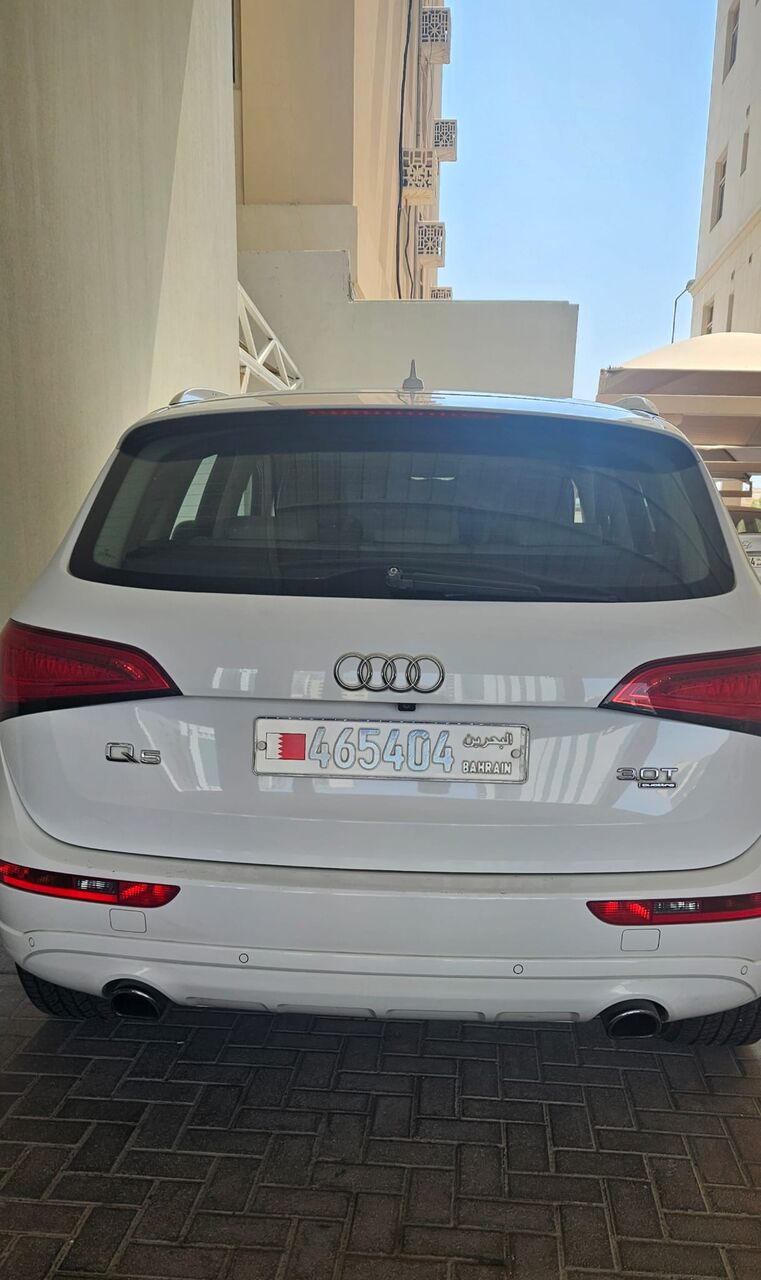Adliya, Vehicles, Cars & Trucks , BHD 4000,  Audi Q5 3.0T,  2014,  Automatic,  120000 KM,   Audi Q5 For Sale.