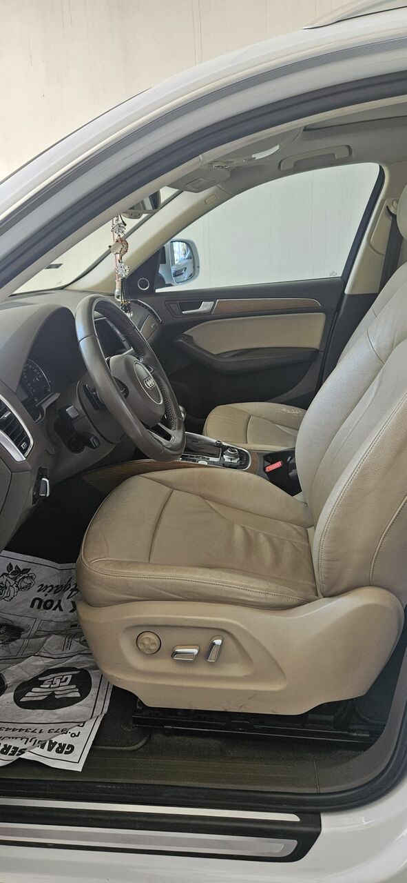 Adliya, Vehicles, Cars & Trucks , BHD 4000,  Audi Q5 3.0T,  2014,  Automatic,  120000 KM,   Audi Q5 For Sale.