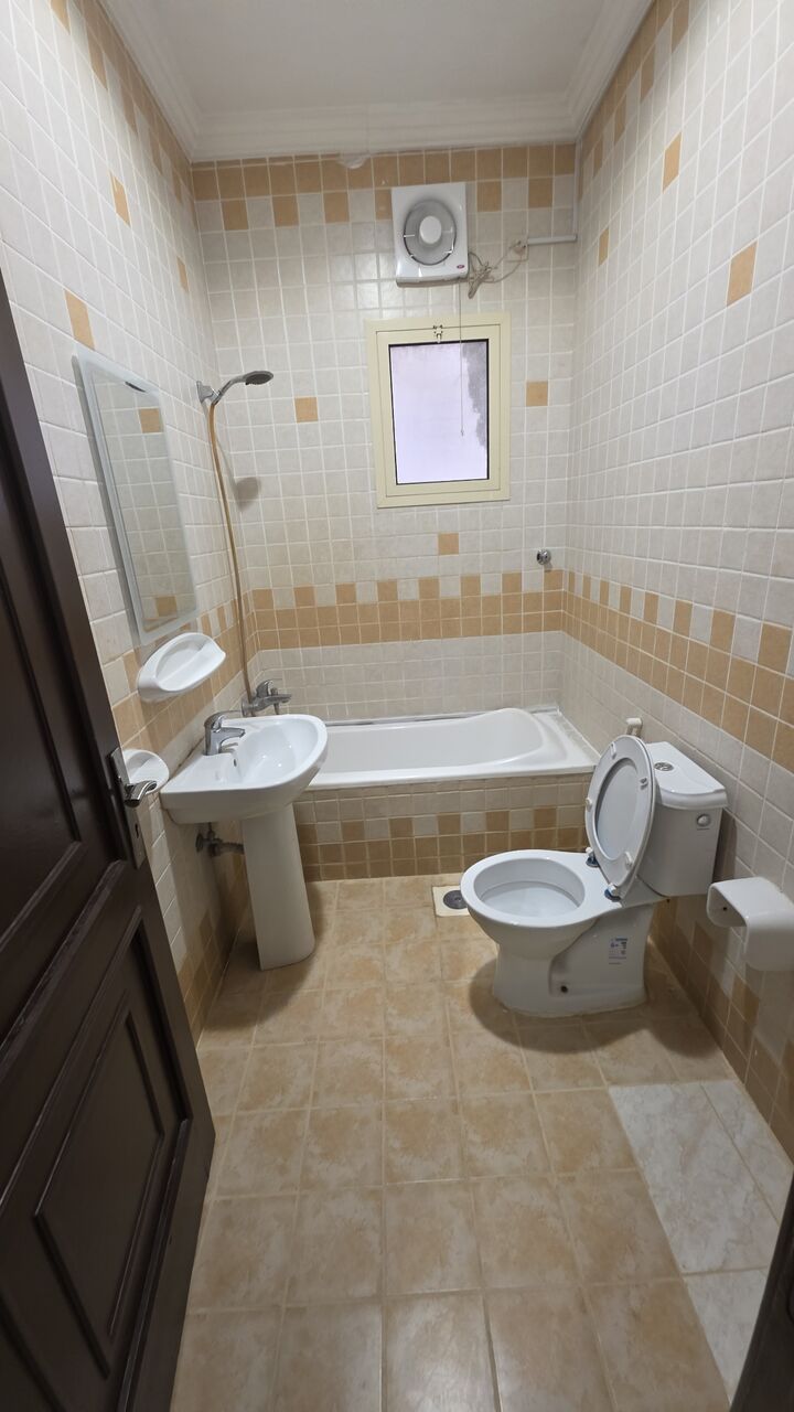 Jeddah, Rooms for Rent, SAR 1300/month,  Room For Rent Bachelor (decent Person)