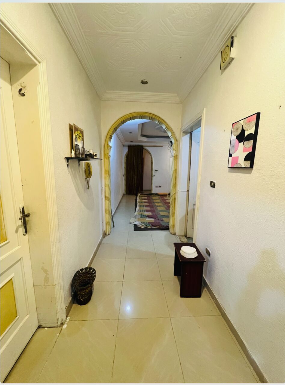 Jeddah, Rooms for Rent, SAR 1800/month,  Furnished,  Spacious 3BHK And Hall Semi Furnished Flat Available For A Small Family Or Two Bachelors