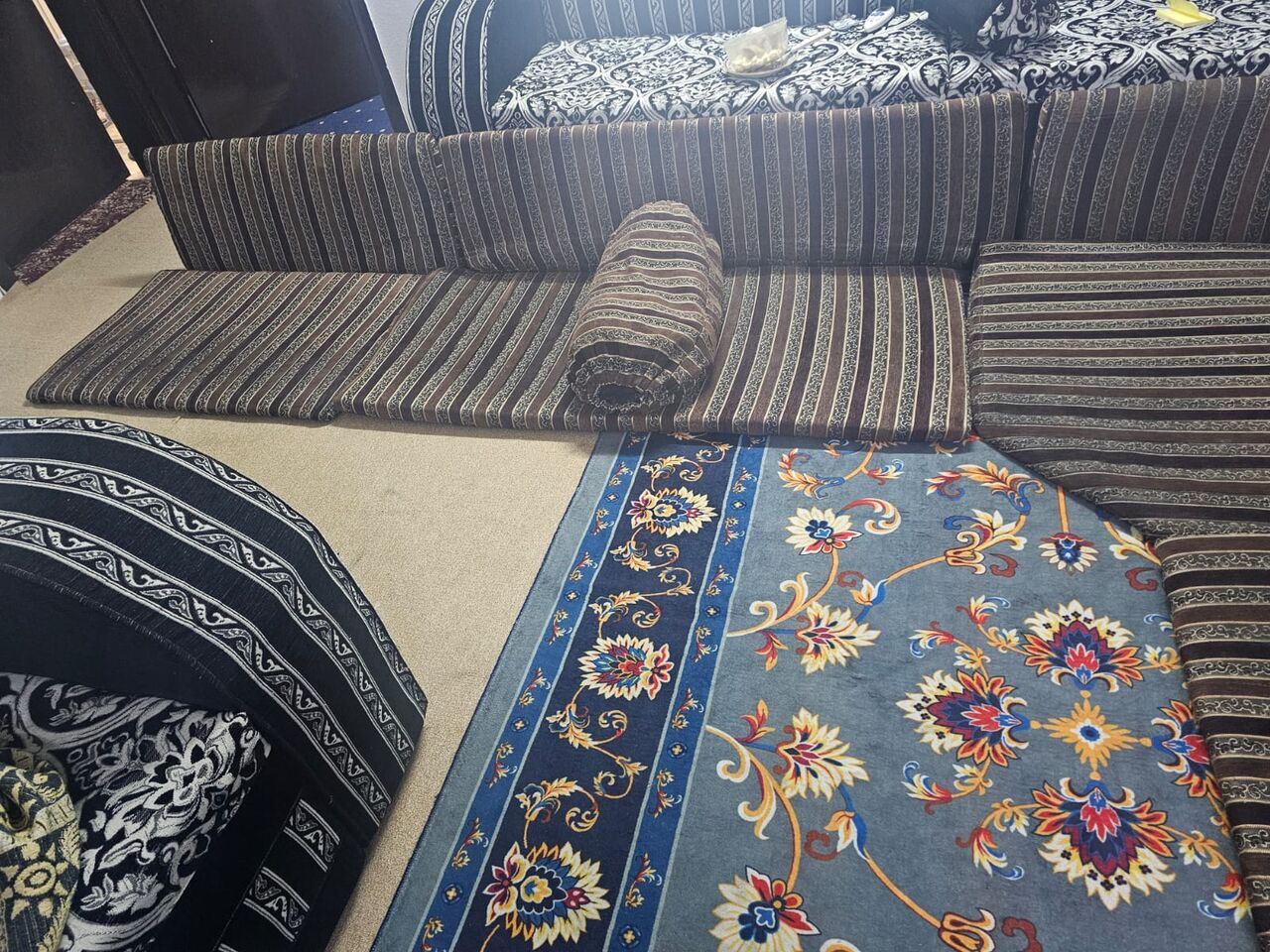 Riyadh, Household Items, SAR 300,  I Am Looking To Sell An Excellent Majlis