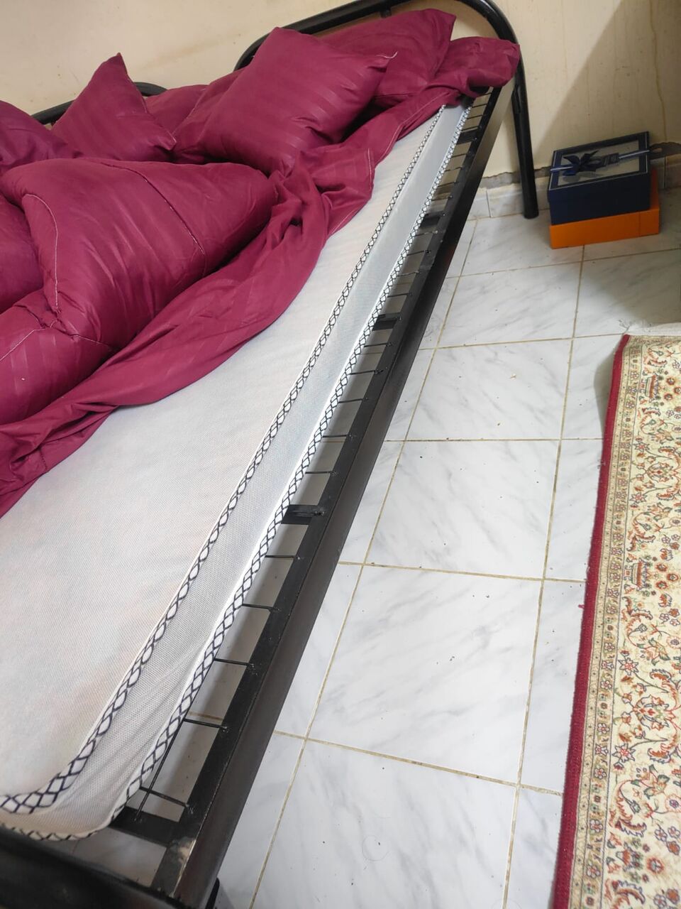 Jeddah, Furniture, SAR 300,  2 SINGLE BEDS + MATTRESSES + COMPLETE BEDDING SET &ndash; LIKE NEW