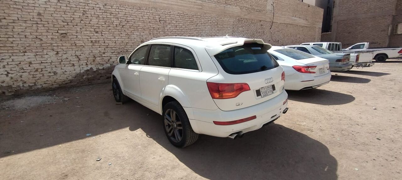 Madinah, Vehicles, Cars & Trucks , SAR 27500,  Audi Q7,  2009,  Automatic,  116000 KM,