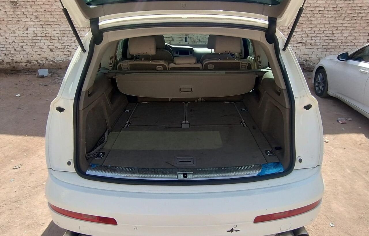 Madinah, Vehicles, Cars & Trucks , SAR 27500,  Audi Q7,  2009,  Automatic,  116000 KM,