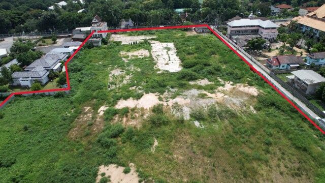 Bangkok, Real Estate For Sale, THB 321920000,  6 BR,  4024 Sq. Feet,  Large Plot Of Land For Sale, 10-0-24 Rai, Near Chiang Mai Train Station.