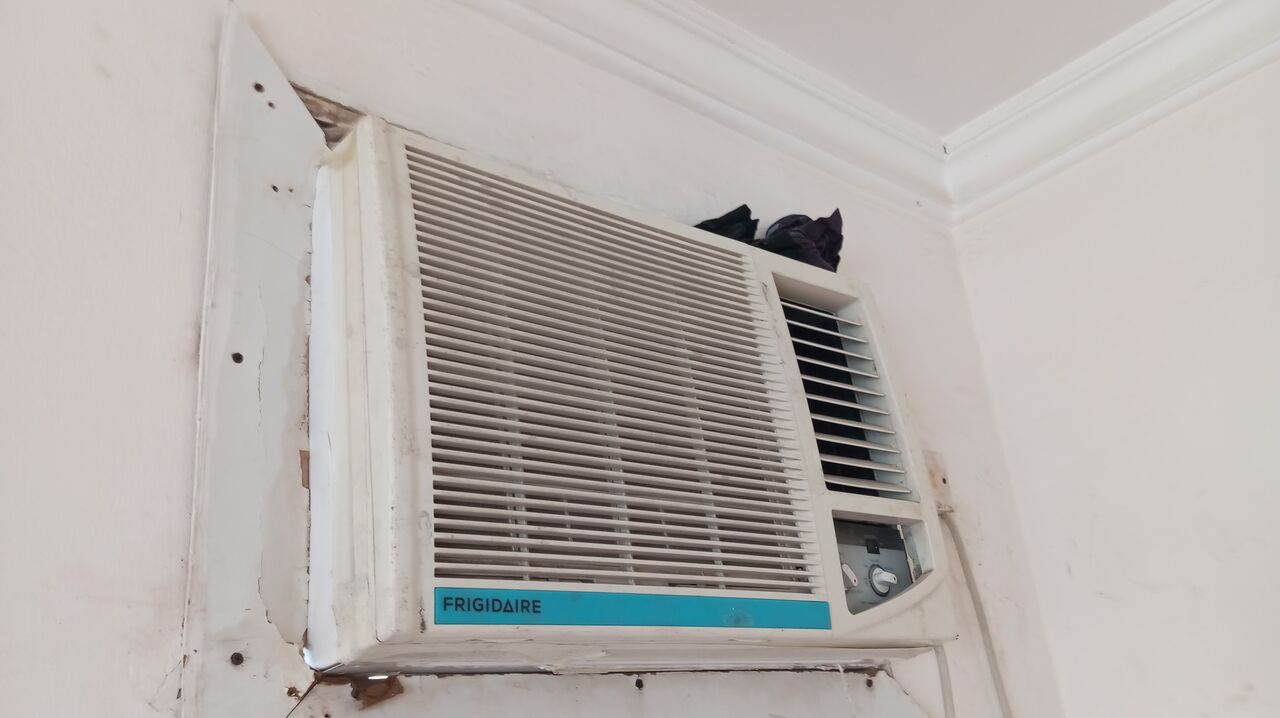 Hoora, Air Conditioners, BHD 55,  AC 2 TON WINDOW