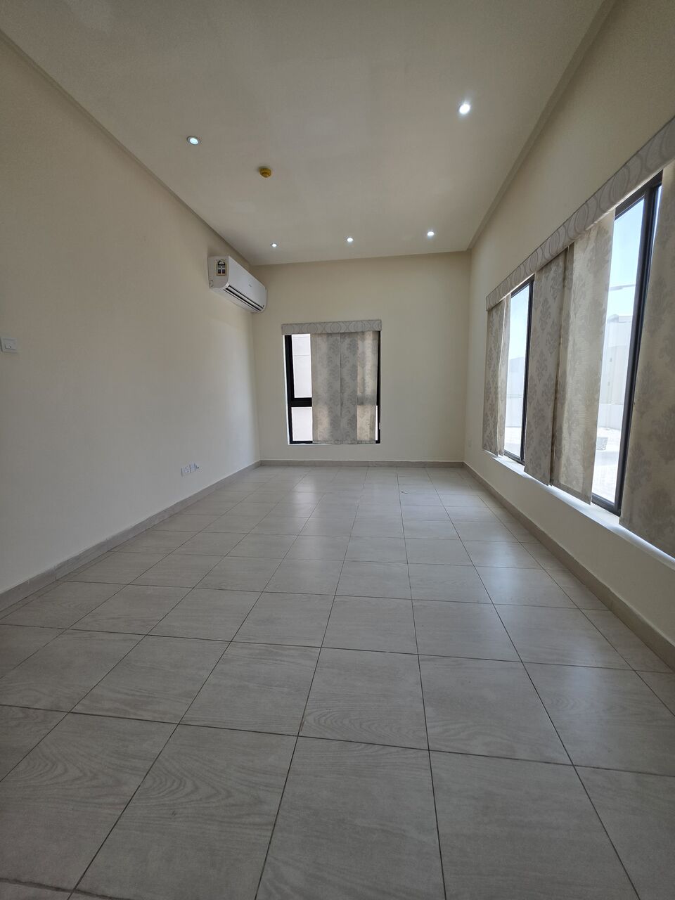 Tubli, Apartments, Flats, Houses & Villas, BHD 290/month,  3 BR,  #2BATHROOM Hall Kitchen With Electricity  Car Parking