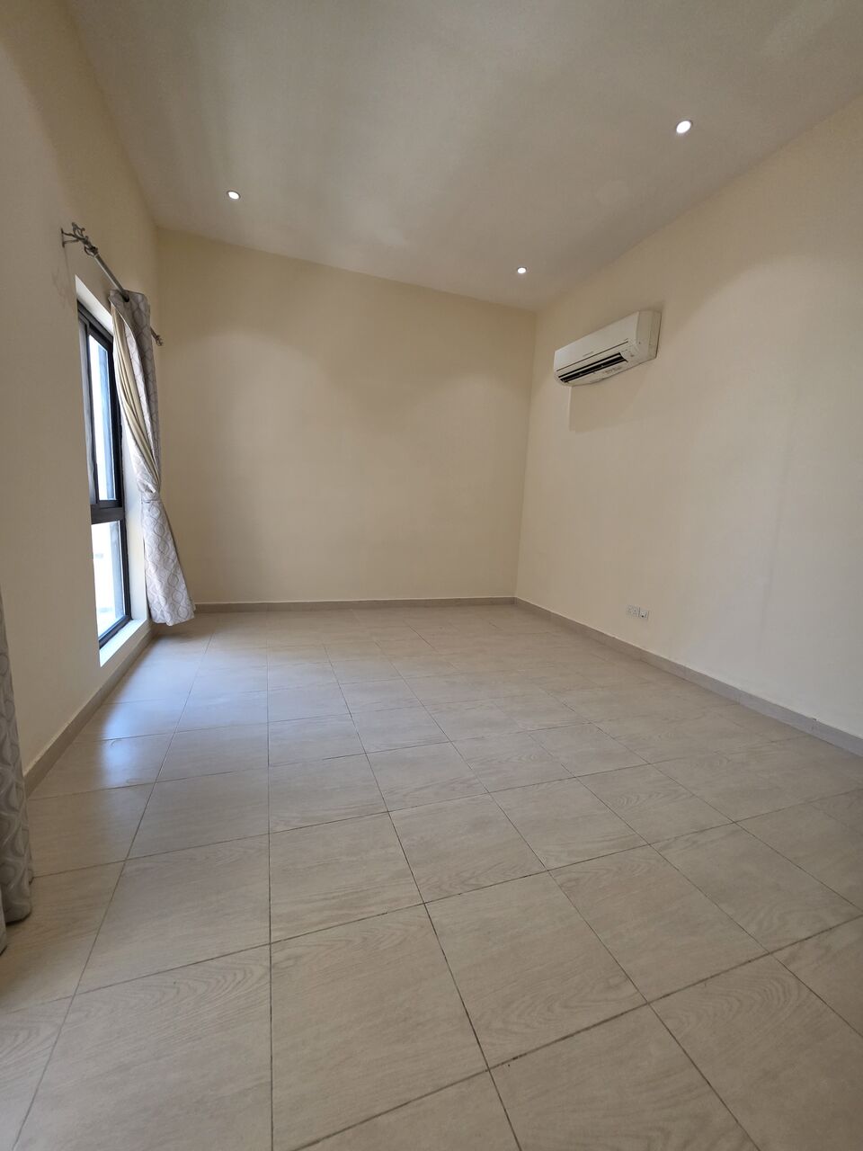 Tubli, Apartments, Flats, Houses & Villas, BHD 290/month,  3 BR,  #2BATHROOM Hall Kitchen With Electricity  Car Parking