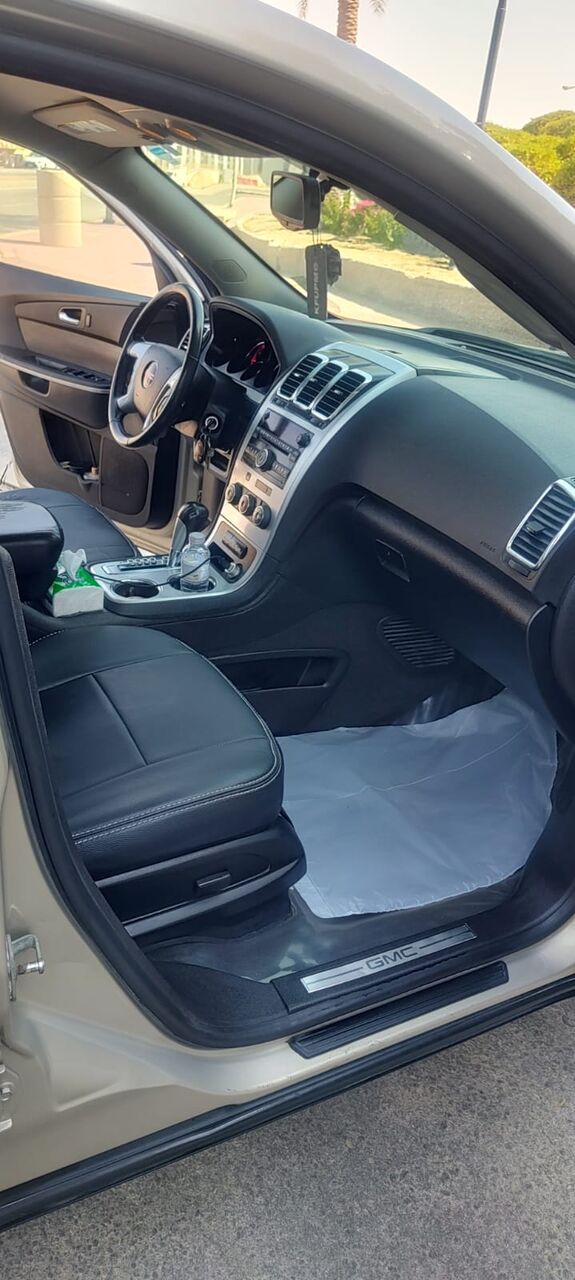 Dammam, Vehicles, Cars & Trucks , SAR 25000,  GMC Acadia,  2012,  Automatic,  266000 KM,  Full Options With Rear Camera   For Sale