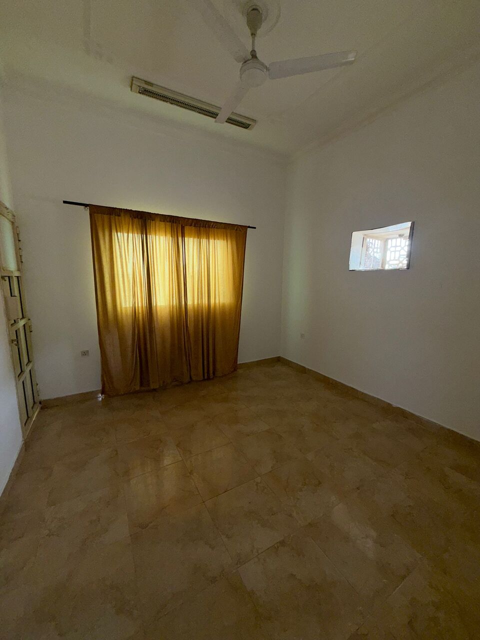 Kabul, Housing Exchanges, AFN 200/year,  100 Sq. Meter,  للإيجار شقة في عالي