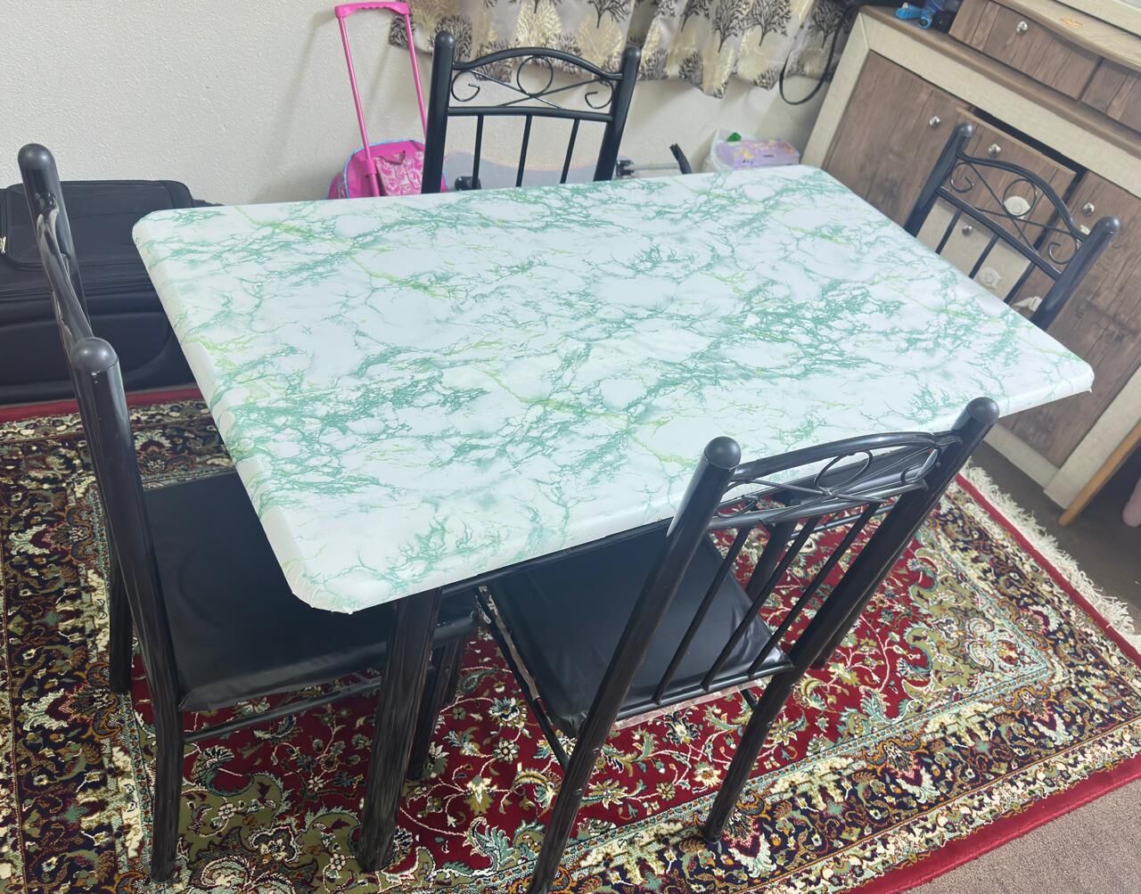 Al Malaz, Furniture, SAR 250,  Dining Table With 4 Chairs