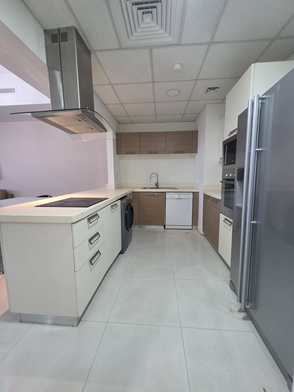 Mahooz, Apartments, Flats, Houses & Villas, BHD 550/month,  3 BR,  +ATHROOM Hall Kitchen Open With Electricity Fully Furnished Car Parking Balcony