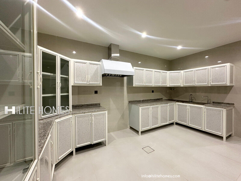 Kuwait City, Villas, KWD 3000,  Renovated Villa For Rent In Qortuba