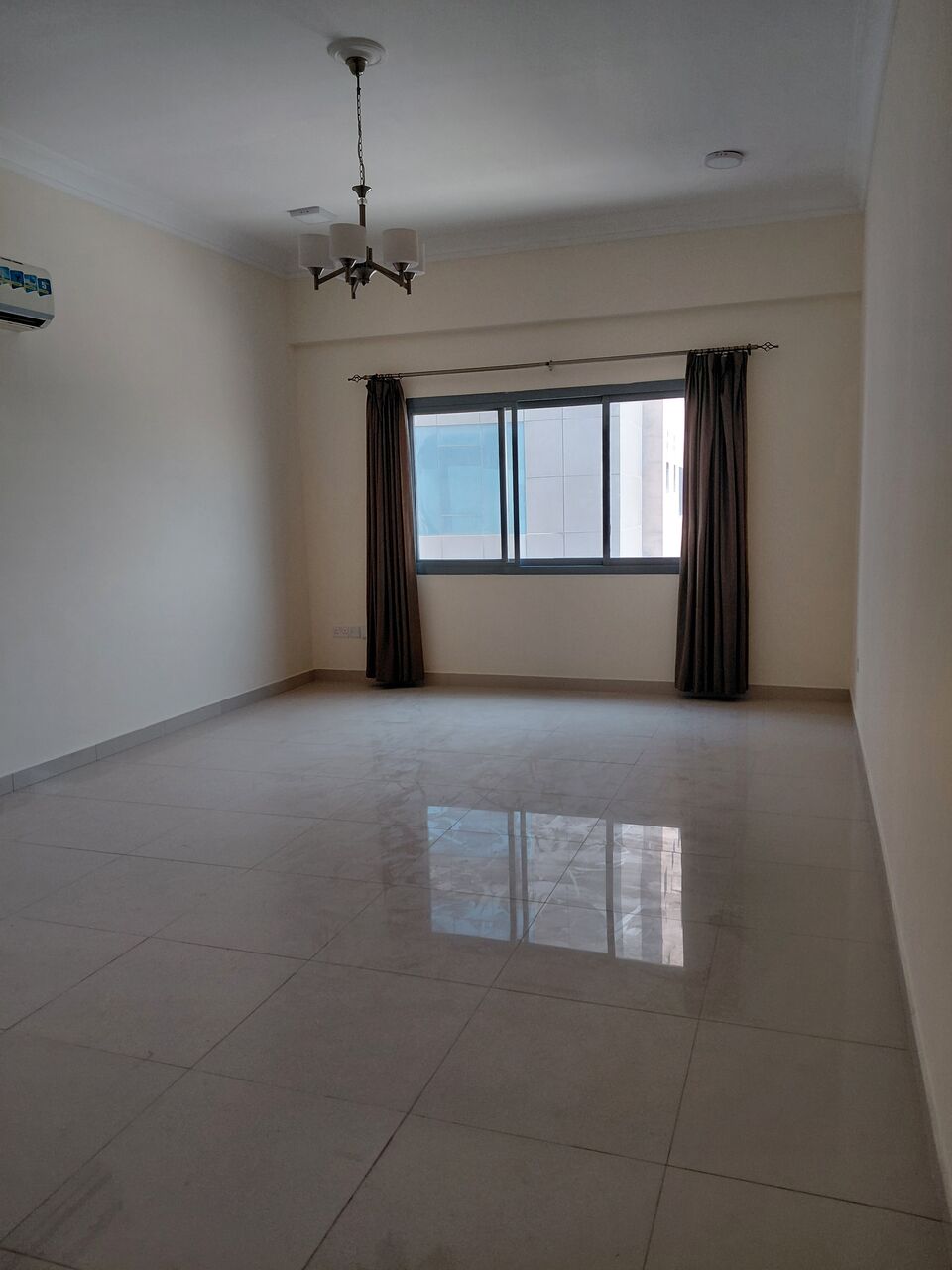 Manama, Apartments, Flats, Houses & Villas, BHD 290/month,  2 BR,  2BHK Apartment With EWA In Ummalhassam