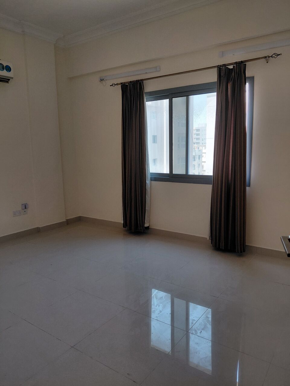 Manama, Apartments, Flats, Houses & Villas, BHD 290/month,  2 BR,  2BHK Apartment With EWA In Ummalhassam