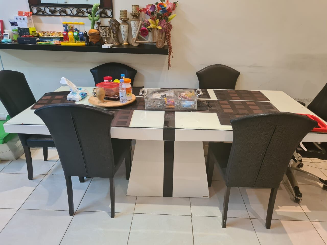 Al Mounsiyah, Furniture, SAR 1,  Household Items For Sale Going On Exit