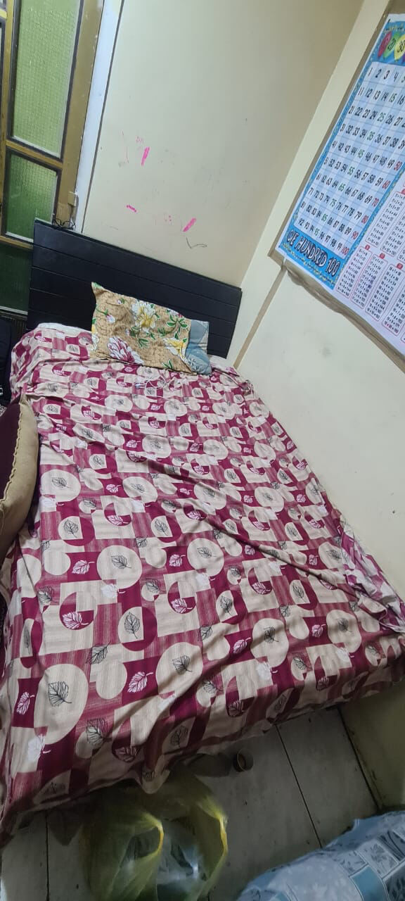 Hara, Furniture, SAR 350,  Double Bed Queen Size And Sing Bed Also Availbe With Mattress Total Price 350