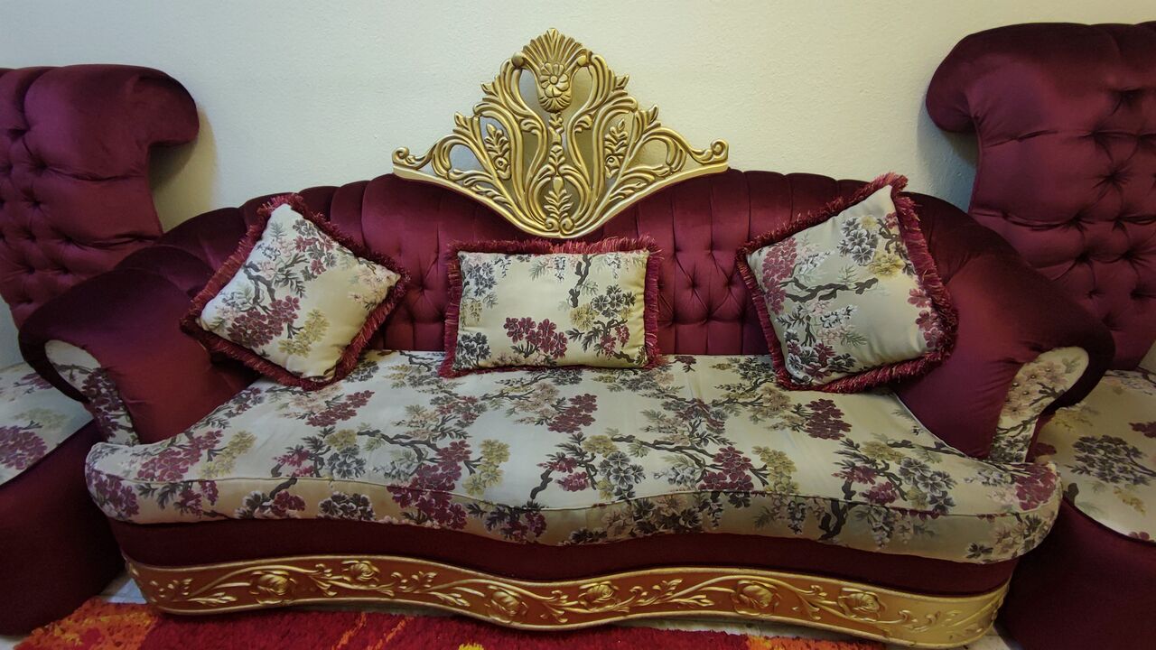 Umm Al Hamam, Furniture, SAR 499,  Sofa Set + Glass Side Table (almost New)