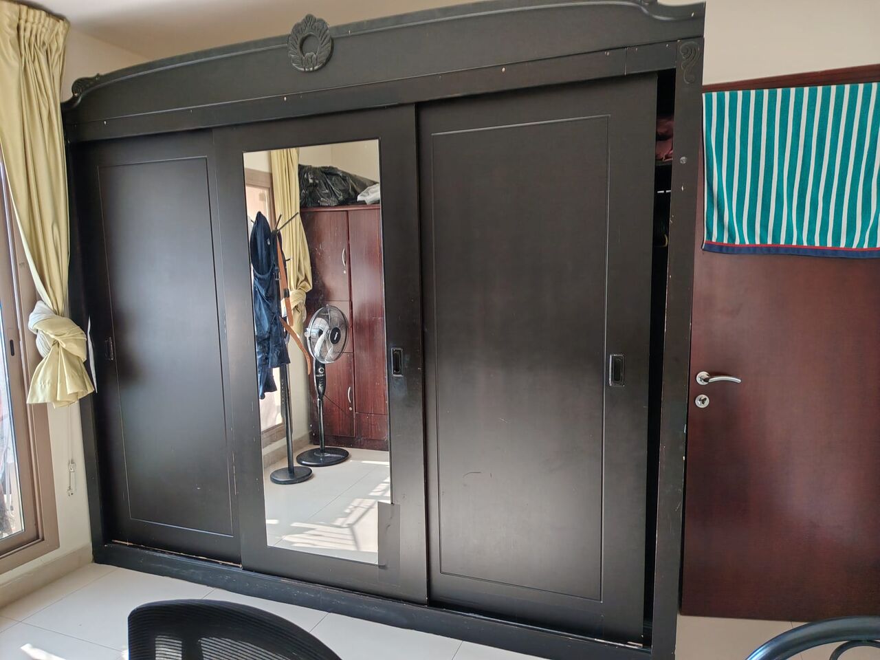 Hidd, Furniture, BHD 40,  3 Door Sliding Cabinet