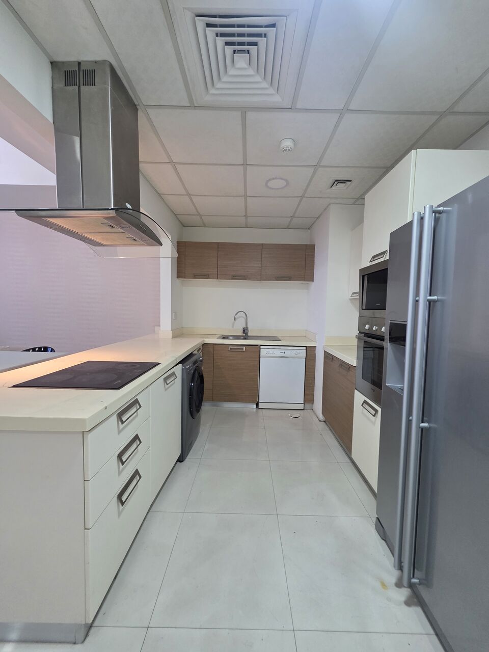 Mahooz, Apartments, Flats, Houses & Villas, BHD 550/month,  3 BR,  Parking - Gym , Pool WiFi - Fully Furnished 3 BHK Balcony Flat With Ewa @550/BD In Mahooz