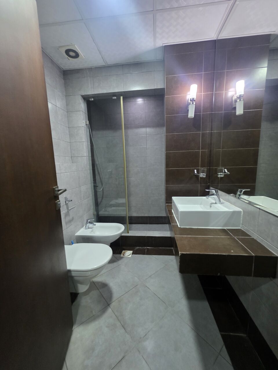 Mahooz, Apartments, Flats, Houses & Villas, BHD 550/month,  3 BR,  Parking - Gym , Pool WiFi - Fully Furnished 3 BHK Balcony Flat With Ewa @550/BD In Mahooz