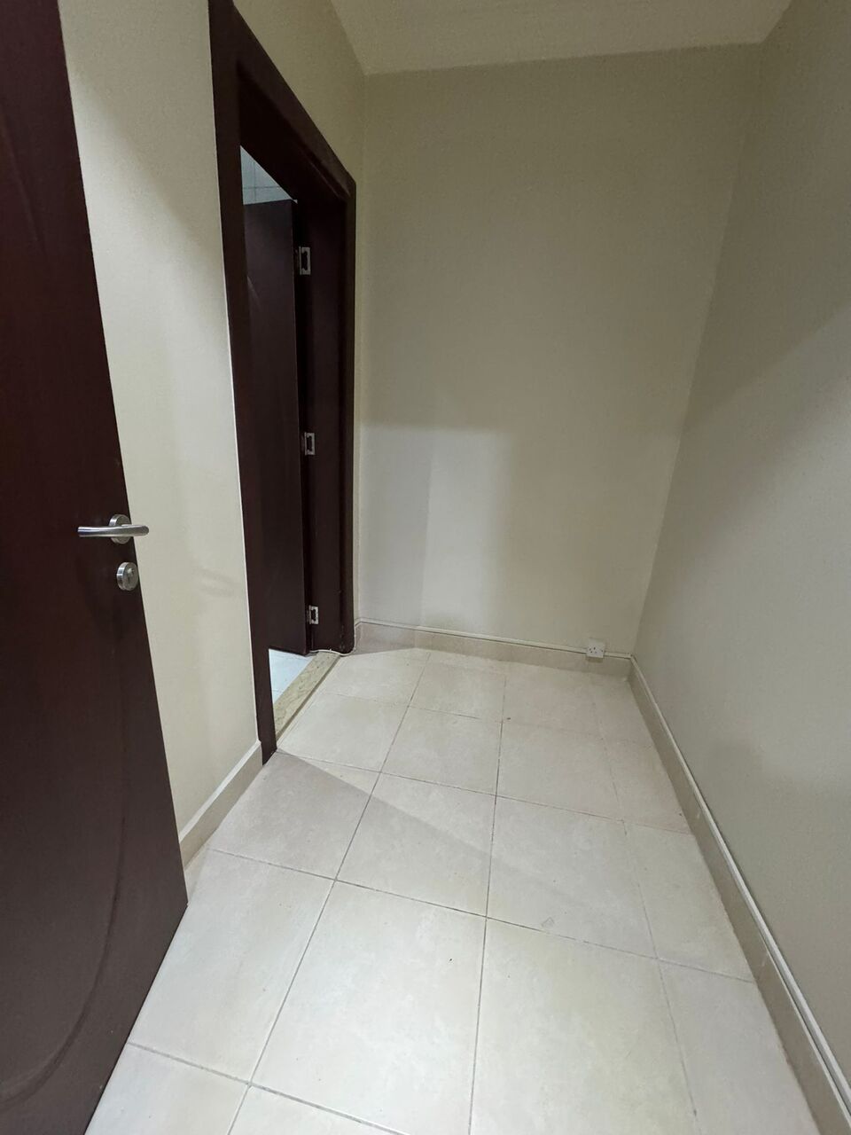 Kuwait City, Apartments, Flats, Houses & Villas, KWD 550/month,  3 BR,  Apartment For Rent On The First Floor In Al Salam. 3 Bedrooms,