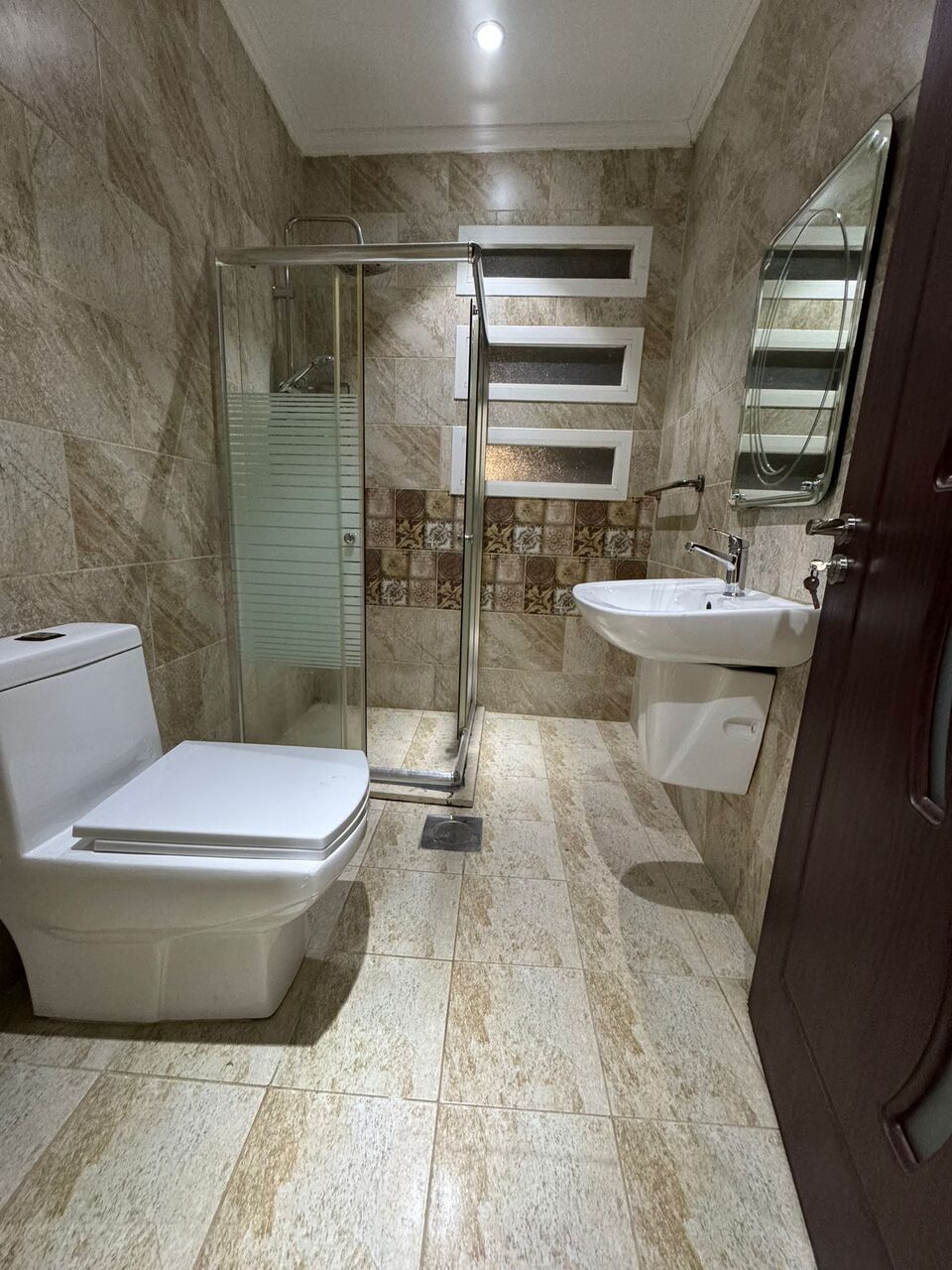 Kuwait City, Apartments, Flats, Houses & Villas, KWD 550/month,  3 BR,  Apartment For Rent On The First Floor In Al Salam. 3 Bedrooms,