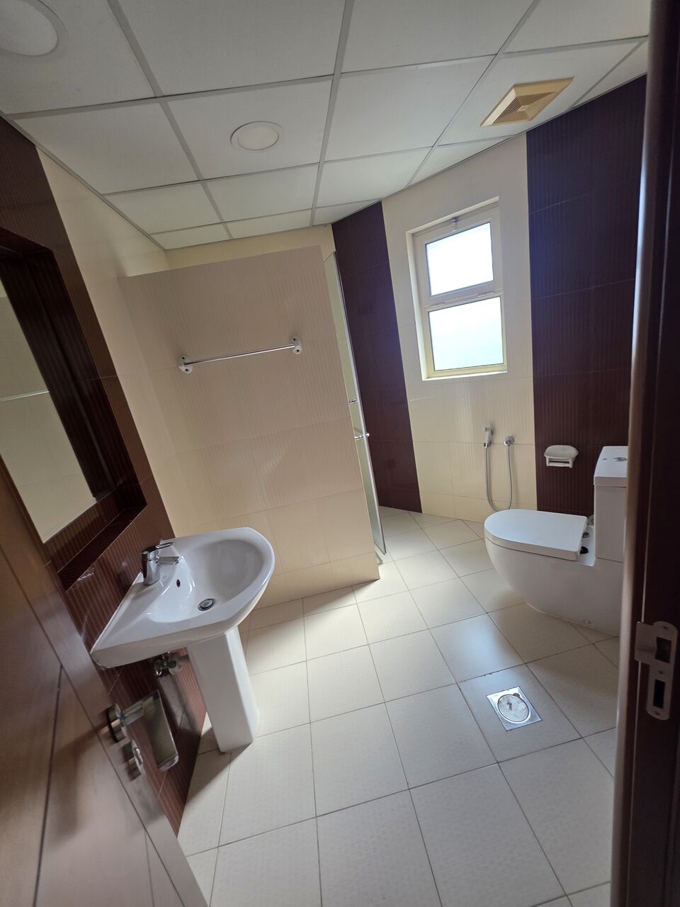 Mahooz, Apartments, Flats, Houses & Villas, BHD 430/month,  Furnished,  2 BR,  Parking - Gym , Pool WiFi - Fully Furnished 2 BHK Flat With Ewa @430/BD In Mahooz