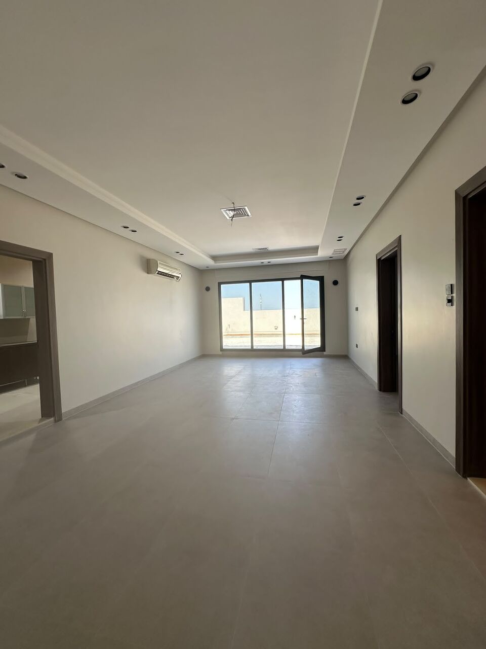 Kuwait City, Apartments, Flats, Houses & Villas, KWD 650/month,  3 BR,  For Rent: Rooftop Apartment In Al Salam, Three Bedrooms.