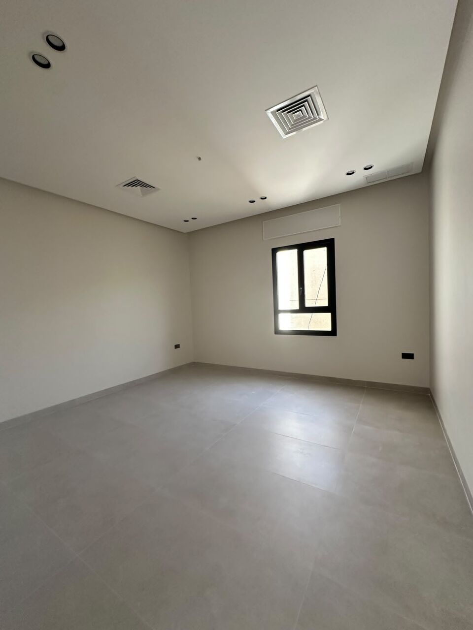 Kuwait City, Apartments, Flats, Houses & Villas, KWD 650/month,  3 BR,  For Rent: Rooftop Apartment In Al Salam, Three Bedrooms.