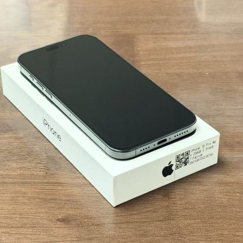 Hoora, Mobile Phones, BHD 369,  16 Pro Max Silver Color With Multiple Covers Excellent Condition