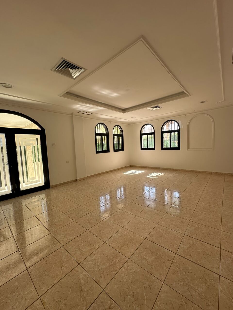 Salwa, Apartments, Flats, Houses & Villas, KWD 500/month,  2 BR,  Apartment For Rent In Salwa, With A Private Yard And Entrance