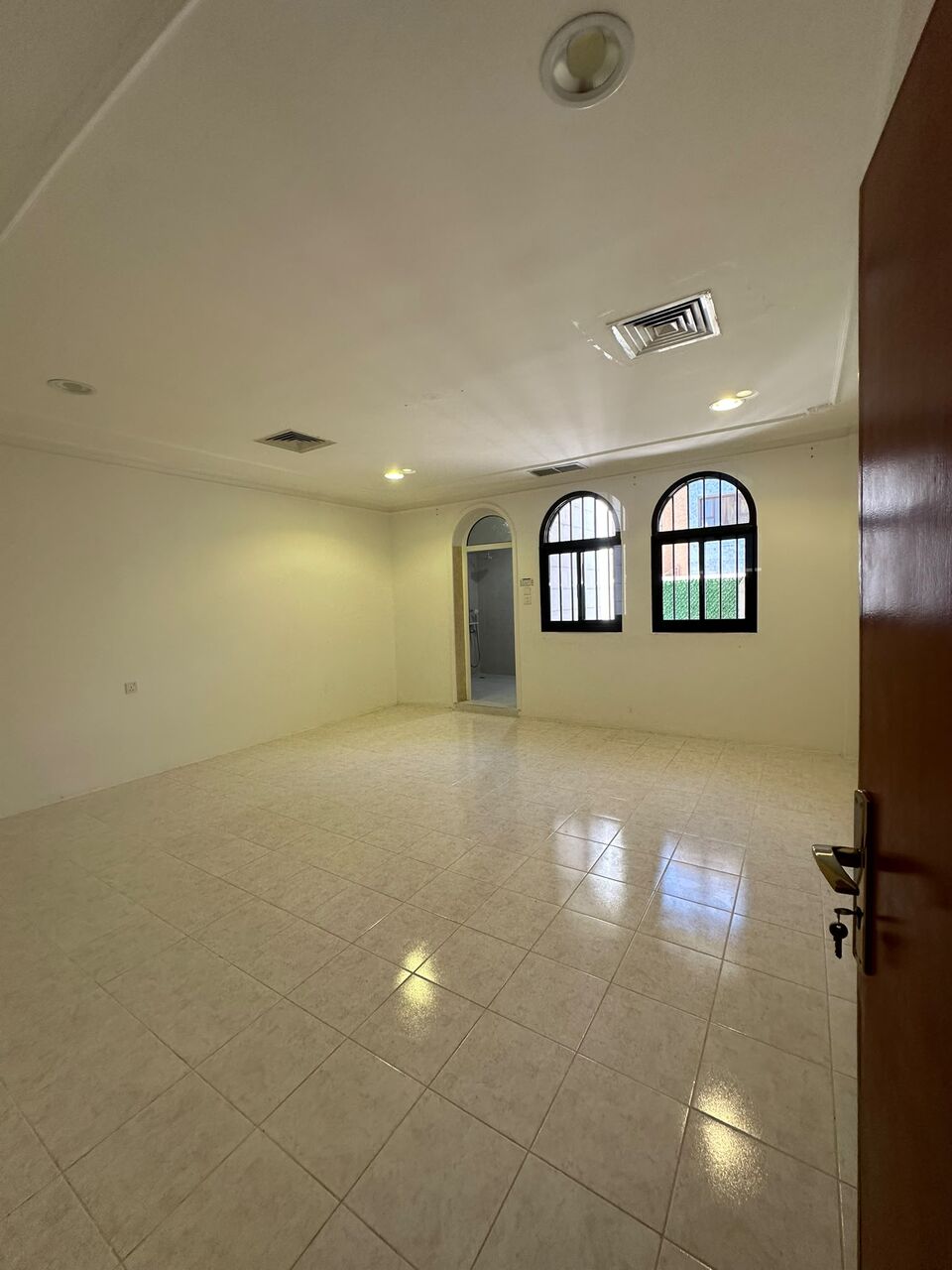 Salwa, Apartments, Flats, Houses & Villas, KWD 500/month,  2 BR,  Apartment For Rent In Salwa, With A Private Yard And Entrance