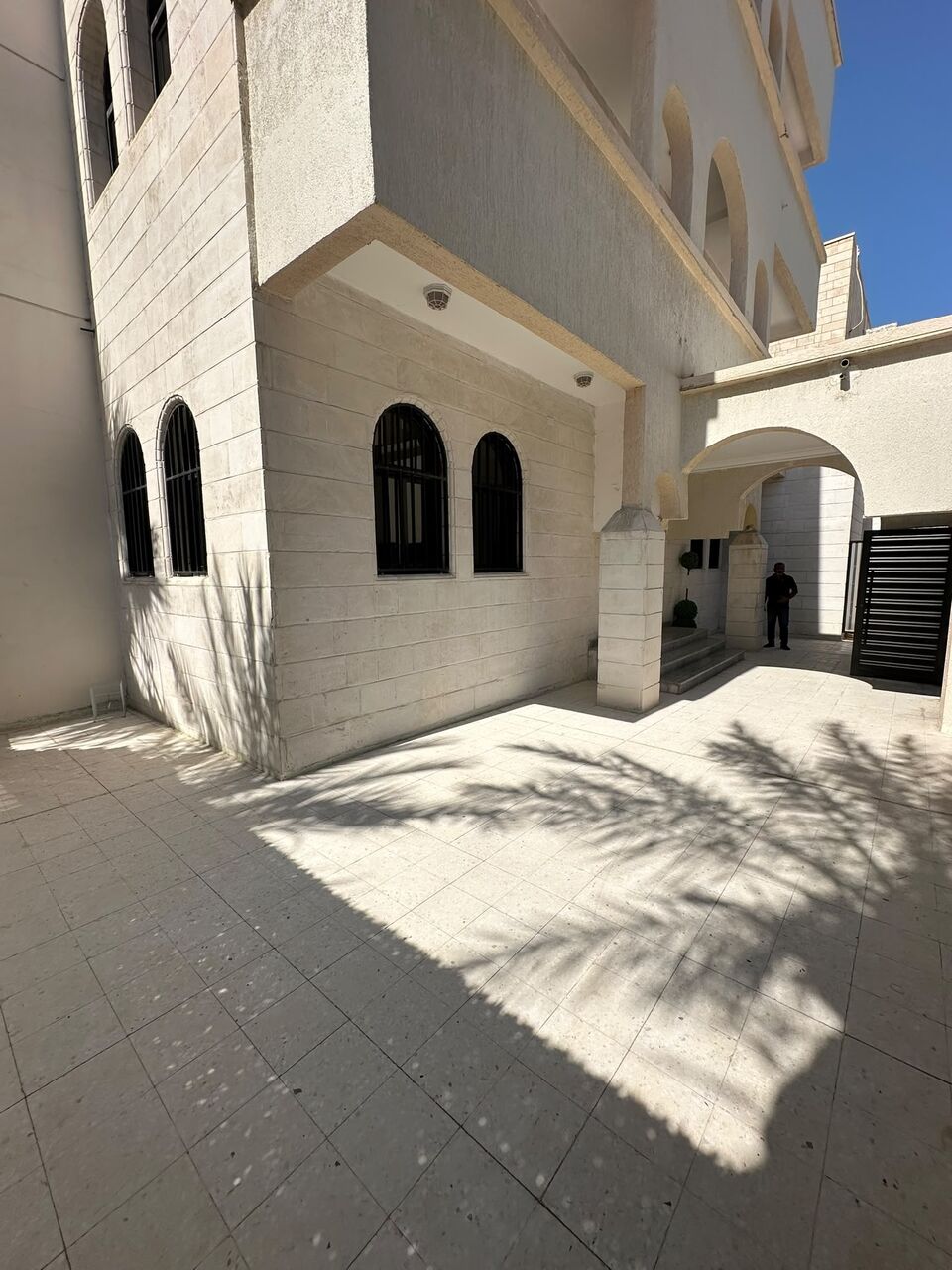 Salwa, Apartments, Flats, Houses & Villas, KWD 500/month,  2 BR,  Apartment For Rent In Salwa, With A Private Yard And Entrance